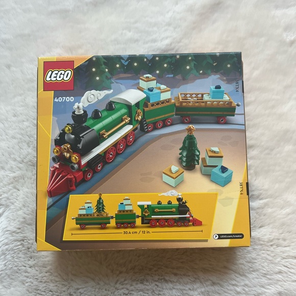 Lego Winter Holiday Train. - Picture 2 of 2